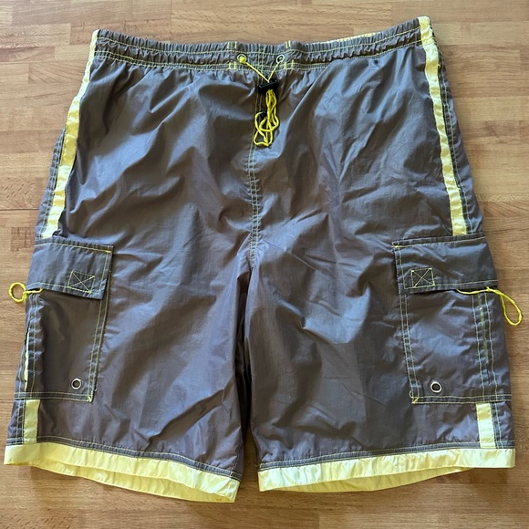 Nature Men’s Cargo Pockets Swimsuit Gray Yellow Trunks Size M - Picture 2 of 9